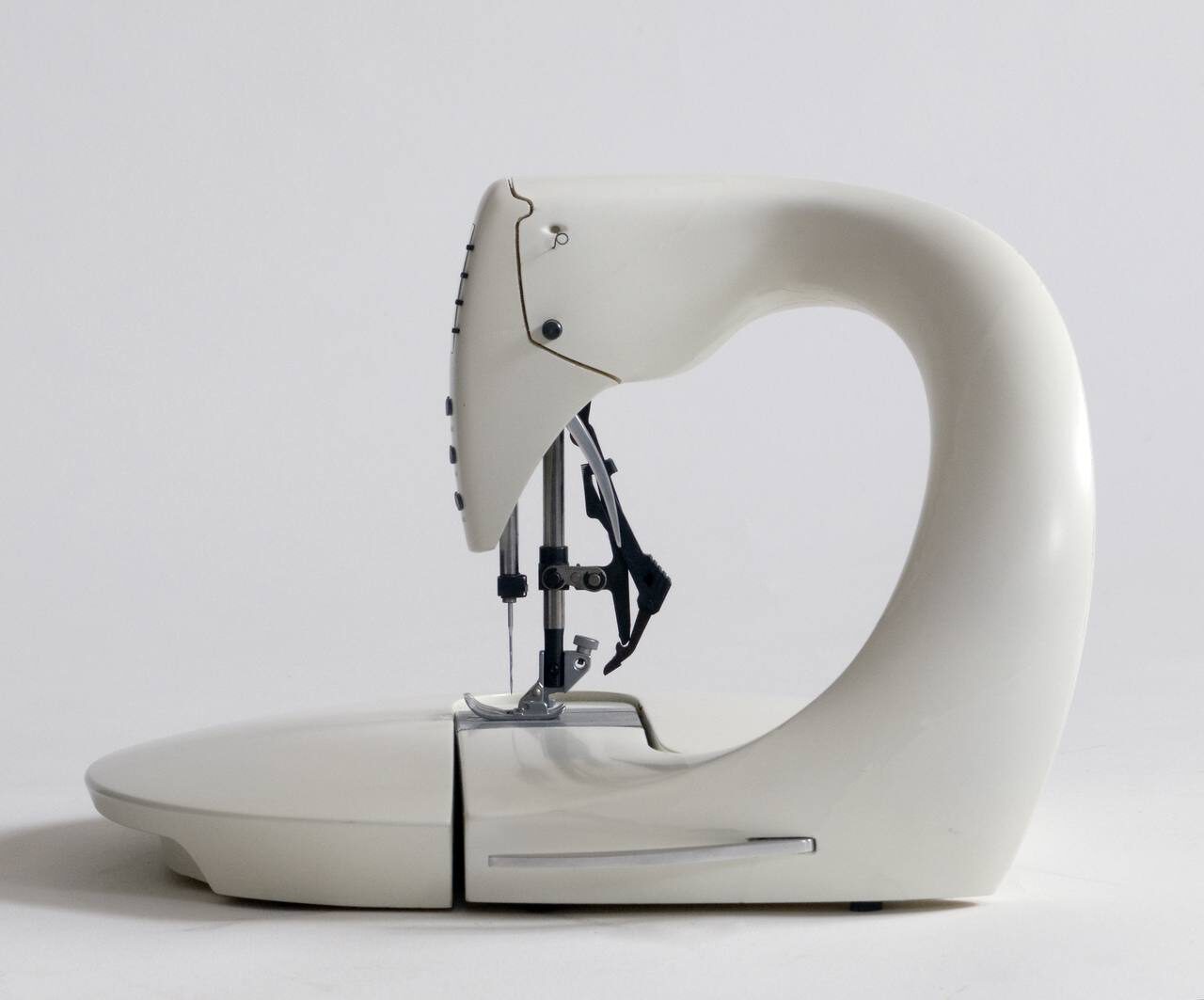 'SEWING MACHINE' / 1993 / for Design Academy Eindhoven